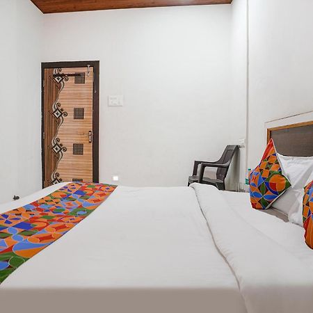 Fabexpress Sai Lodging I - Nr Nashik Railway Station Dış mekan fotoğraf