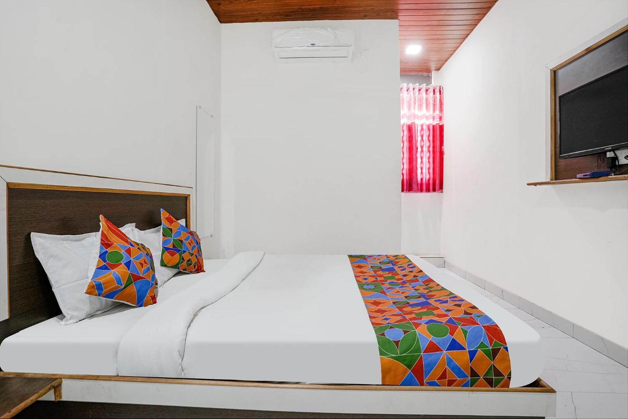 Fabexpress Sai Lodging I - Nr Nashik Railway Station Dış mekan fotoğraf