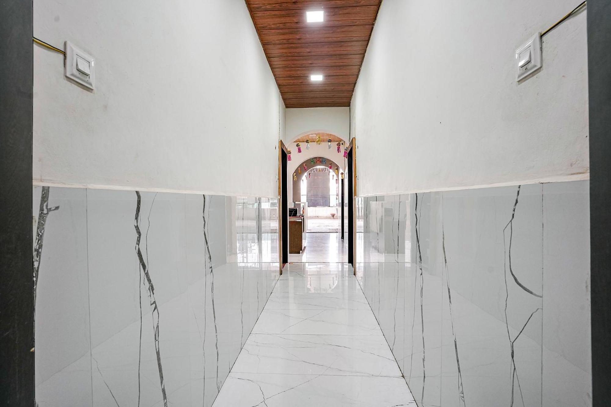 Fabexpress Sai Lodging I - Nr Nashik Railway Station Dış mekan fotoğraf